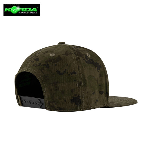 Лятна шапка с козирка Korda Snapback Digi Camo Korda шапки шалове ръкавици чорапи и други