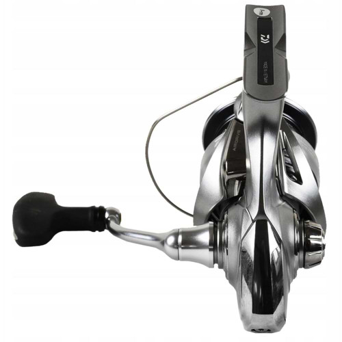 Преден аванс - DAIWA 23 Exceler LT 3000-C_Daiwa