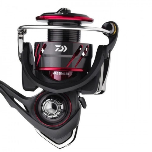 Макара с преден аванс DAIWA 17 BALLISTIC LT_Daiwa