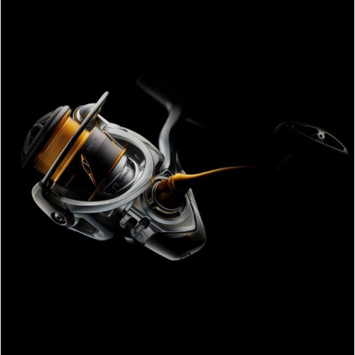 Спинингова макара - DAIWA 21 FREAMS LT_Daiwa