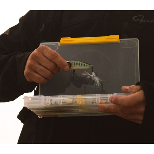 Кутия SPRO TBX - Tackle Box Range 25x17,5x2,5cm Dark_SPRO